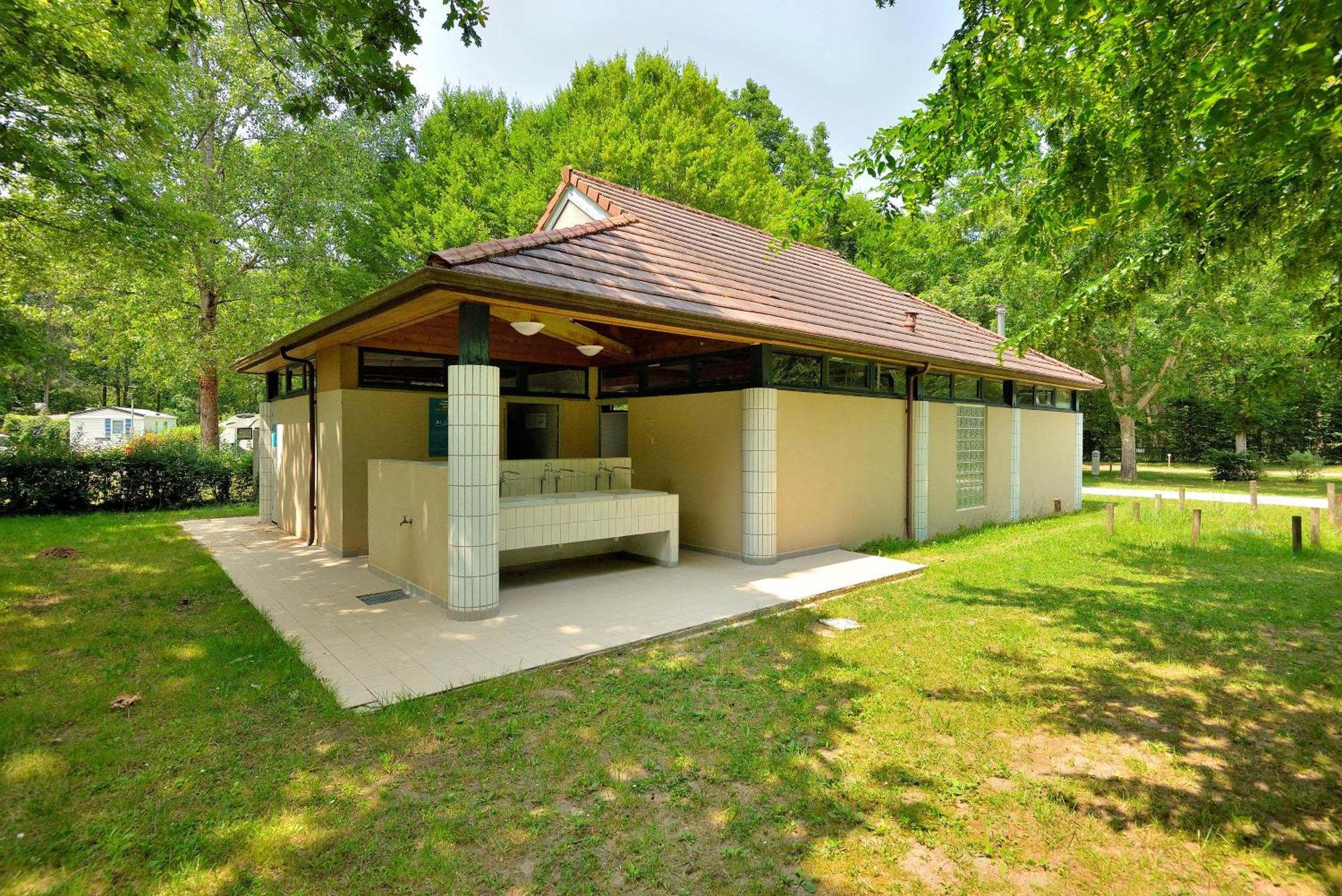 Camping Etang De La Vallee Combreux 외부 사진