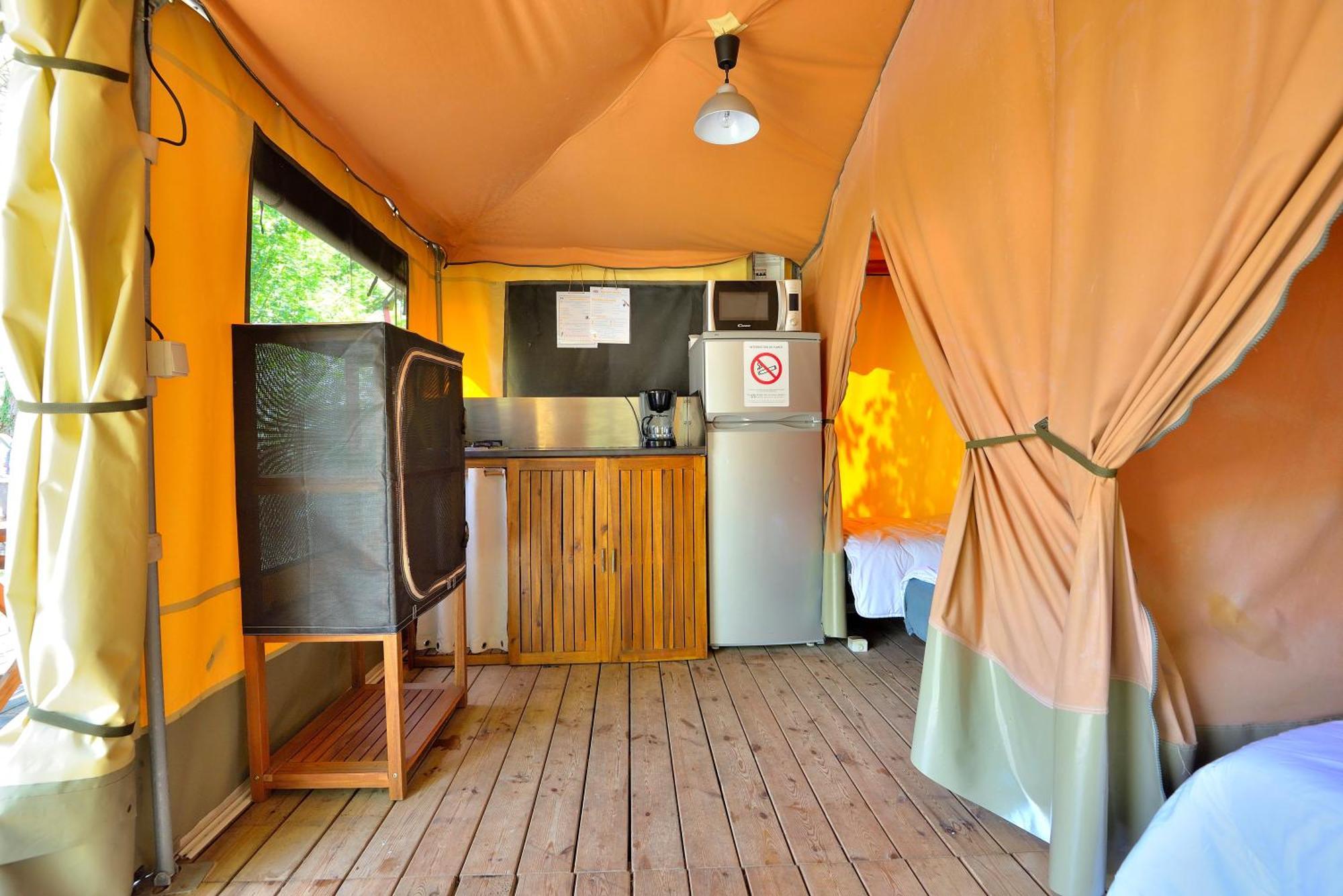 Camping Etang De La Vallee Combreux 객실 사진