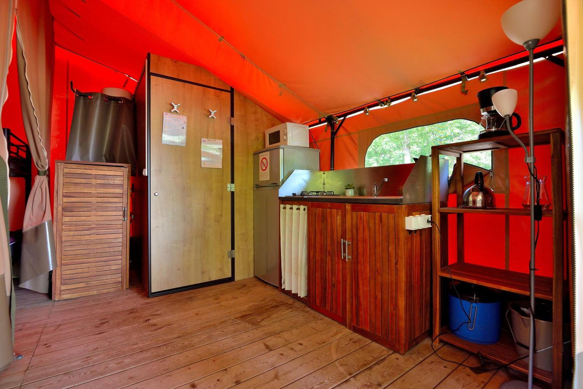 Camping Etang De La Vallee Combreux 객실 사진
