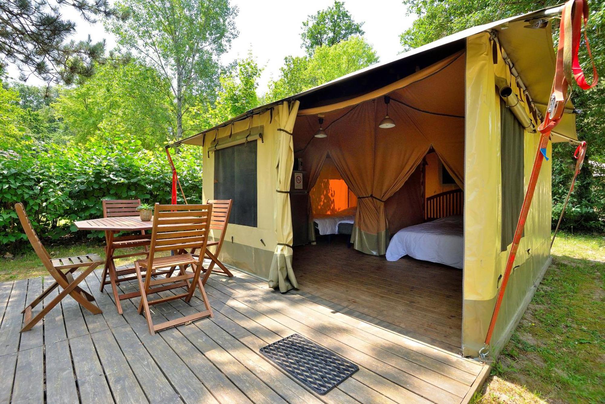 Camping Etang De La Vallee Combreux 객실 사진