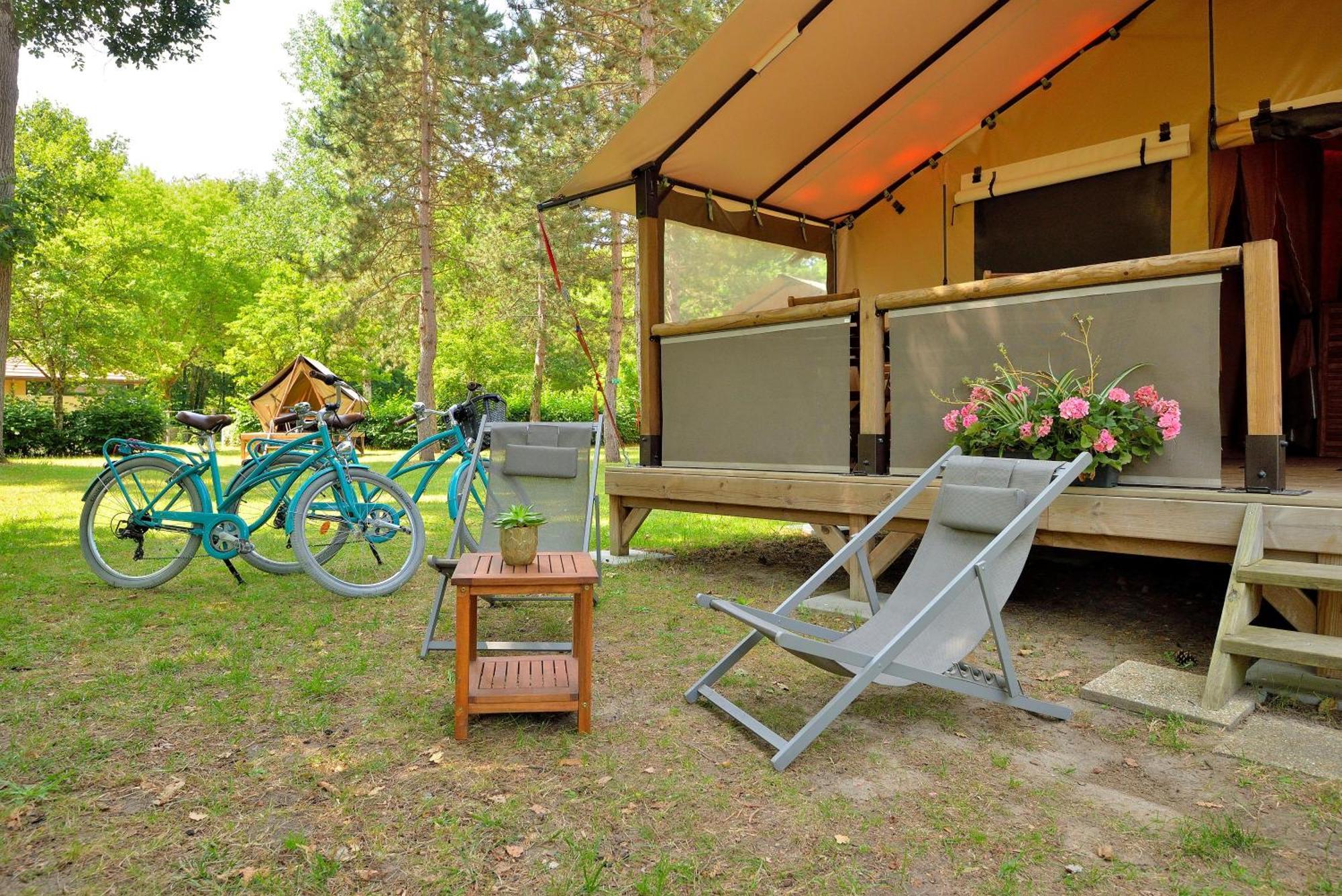Camping Etang De La Vallee Combreux 객실 사진
